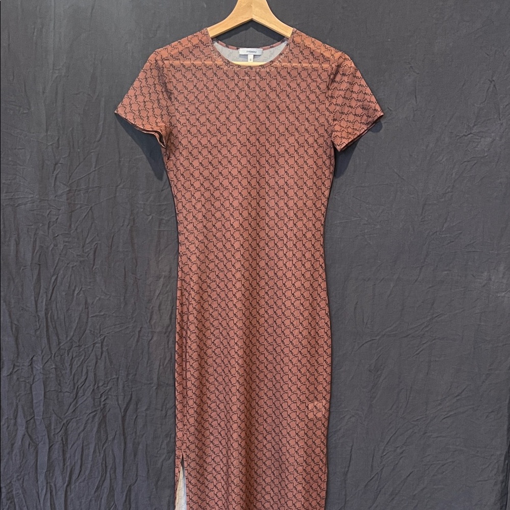MIAOU Elegant Patterned Dress in Brown
